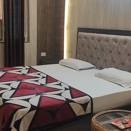 רישיקש Hotel Shiv Ganga מראה חיצוני תמונה