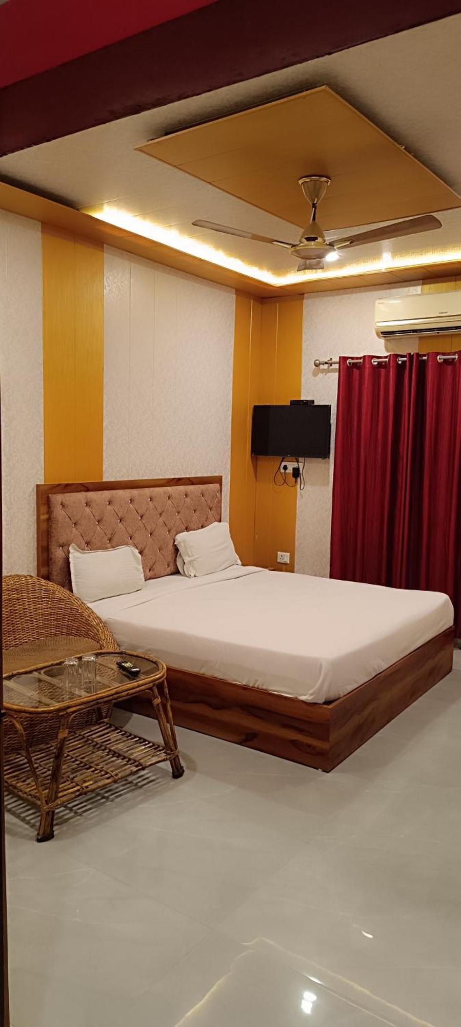 רישיקש Hotel Shiv Ganga מראה חיצוני תמונה