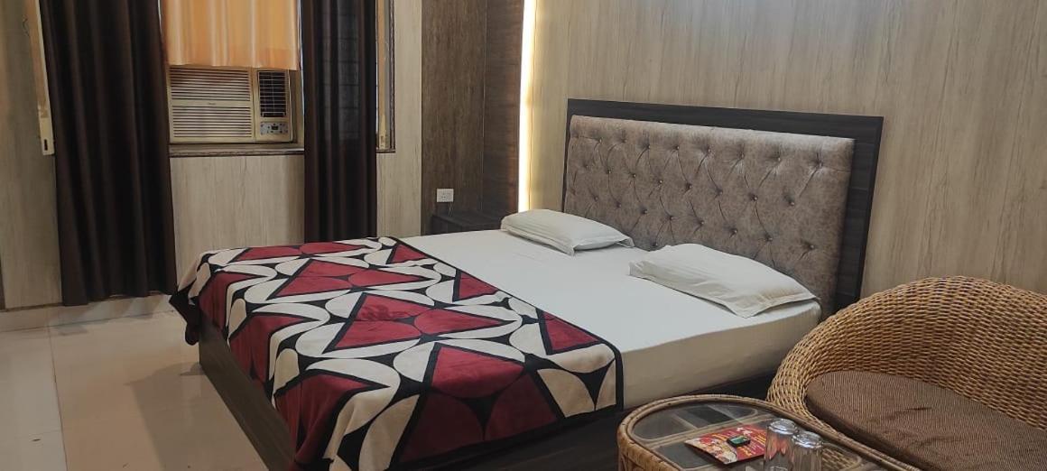 רישיקש Hotel Shiv Ganga מראה חיצוני תמונה